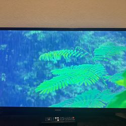 32” Samsung LED Smart TV