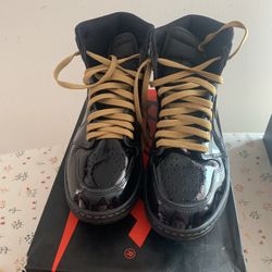 Jordan 1 Reverse Paten Size 11.5 Men’s Excellent Condition No Creasing 