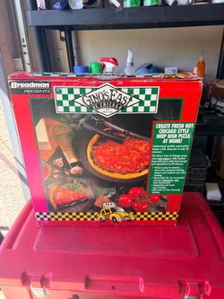 Breadman Gino's East of Chicago Deep Dish Pizza Maker