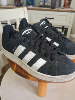 Adidas campus