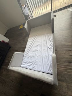 Toddler Bed with Mattress