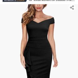 New Beautiful 🖤 BLACK Dress Size Small. It's Beautiful. See Photos. Cash/ Pickup Only