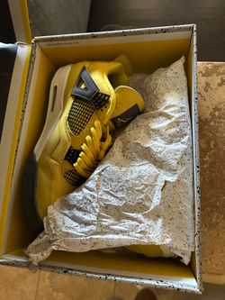 Yellow lightning Jordan 4s