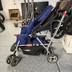 Stroller 