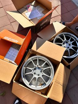 Motegi MR152 SS5 Wheel 18x8.5 +42 5x108 Hyper Silver