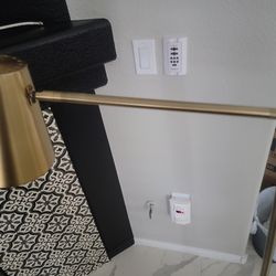 Adjustable Reading Lamp...