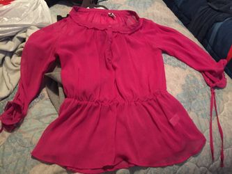 Used women's old navy shirt size small