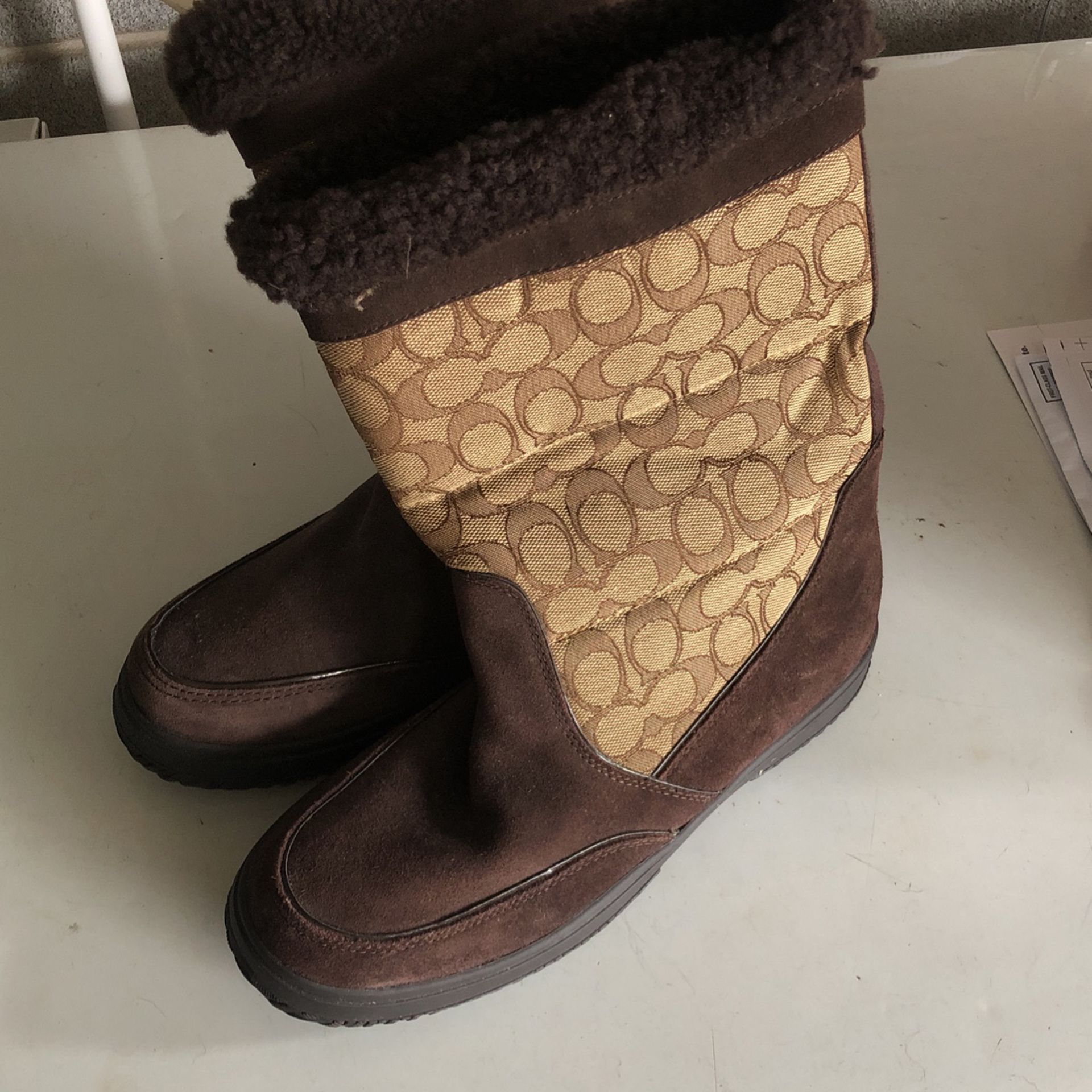 Woman’s Coach Winter Boots Size 9b 