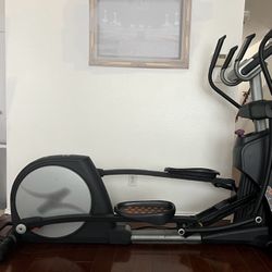 Nordictrack - Elliptical Machine