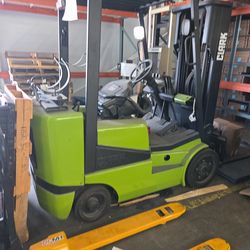 Clark Forklift