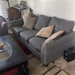 Couch Set With Pull Out Bed