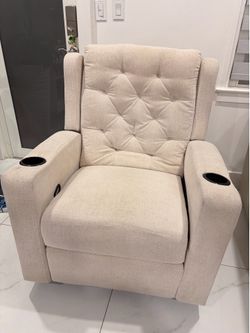 Reclinable sofa