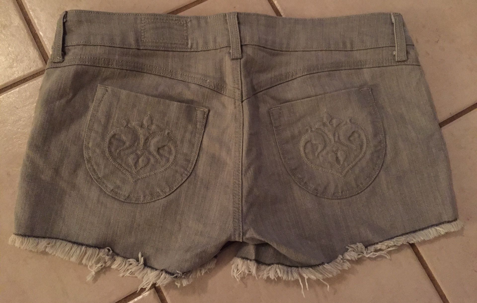 Women’s gray denim shorts 31 fringe sexy summer style