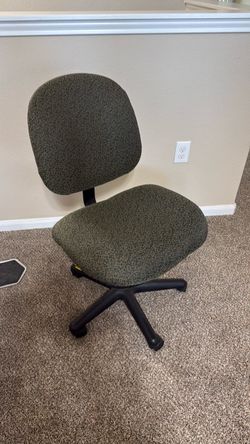 Armless Office Chair with Rolling Base