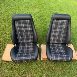 Universal Racing Seats 