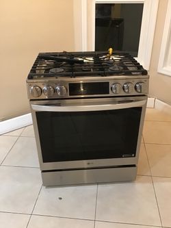 Oven range with air fryer
