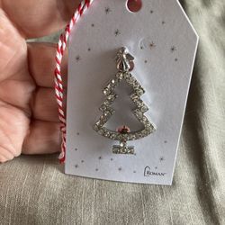 Broach Beautiful Tree