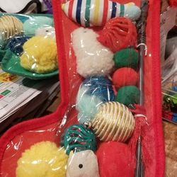 Cat Toy Gift Set - RED- 10pk - Boots & Barkley