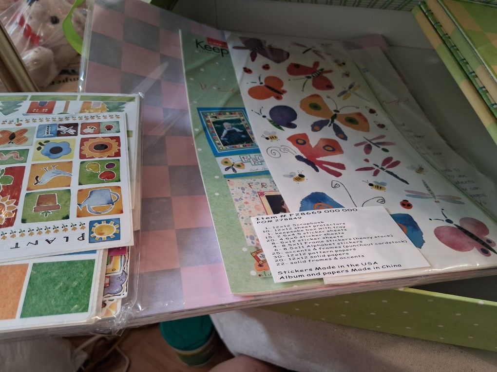 New In Box Kathy DAVIS Scrapbook Making Kit Christmas Gift