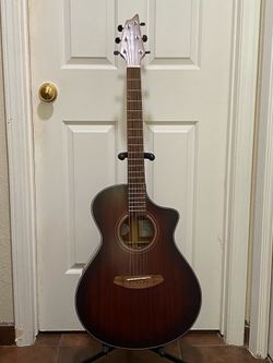 Breedlove Wildwood Concert Satin Whiskey Electric Acoustic Guitar