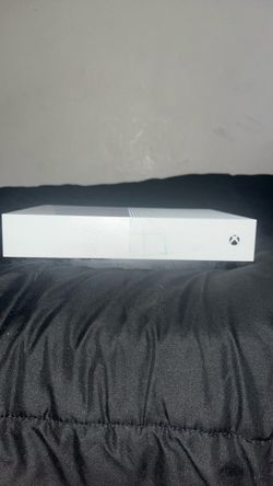 Xbox 1s (read description)