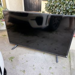 55” Insignia TV