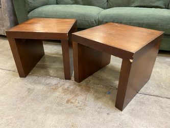 Dark Finished Wooden Modern U-Shaped Accent Table (Set of 2)