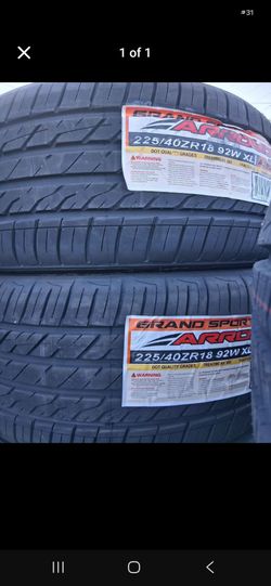 225-40-18 !!! ARROYO SPORT A/S !!! $300 LAS 4 LLANTAS MONTADAS Y BALANCEO INCLUIDO 👌