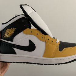 Brand New Air Jordan 1 Retro High OG “Yellow Toe”