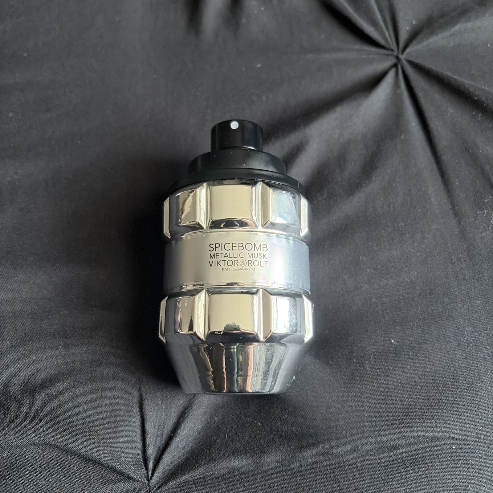 Viktor&Rolf Spicebomb Metallic Musk Eau de Parfum with Pepper & Musk
