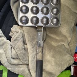 Williams Sonoma meatball grill basket