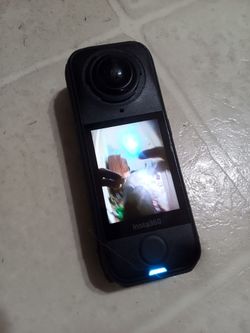 Insta360 ×4 air