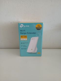 Brand New still sealed Tp link wifi range extender New!
Only 20 dollars!
And I gift a Brand New 3 in 1 charging base!!!!!
Incredible deal.