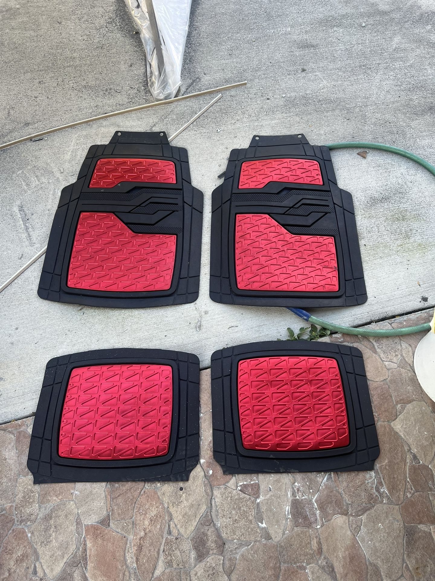 Car Or Truck Mats Durable Rubber With Metallic Red 