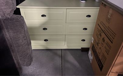 6-Drawer Double Dresser, Sage Green
