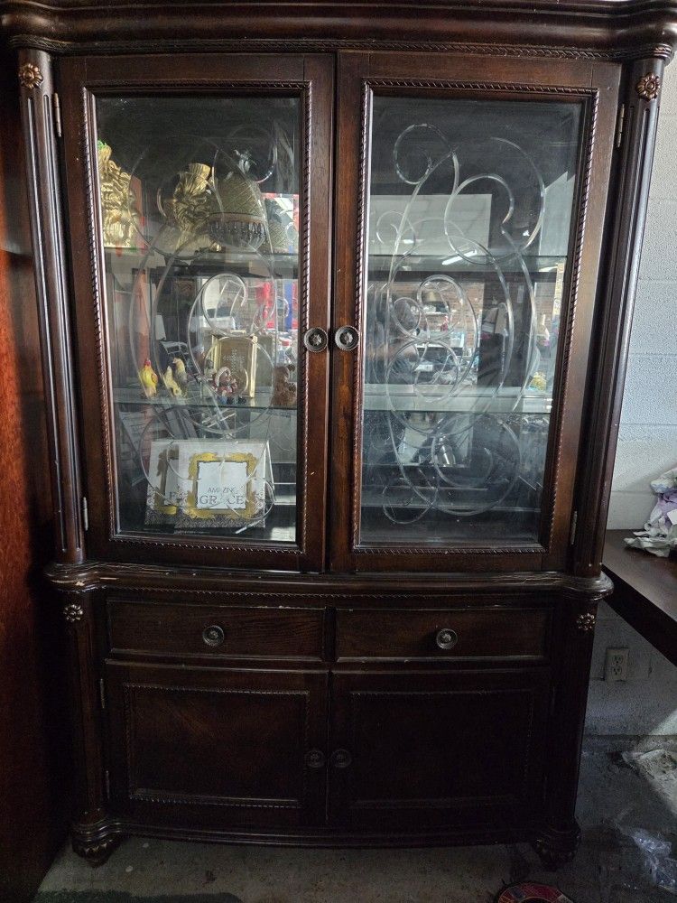 Solid Wood China Cabinet / Curio Hutch