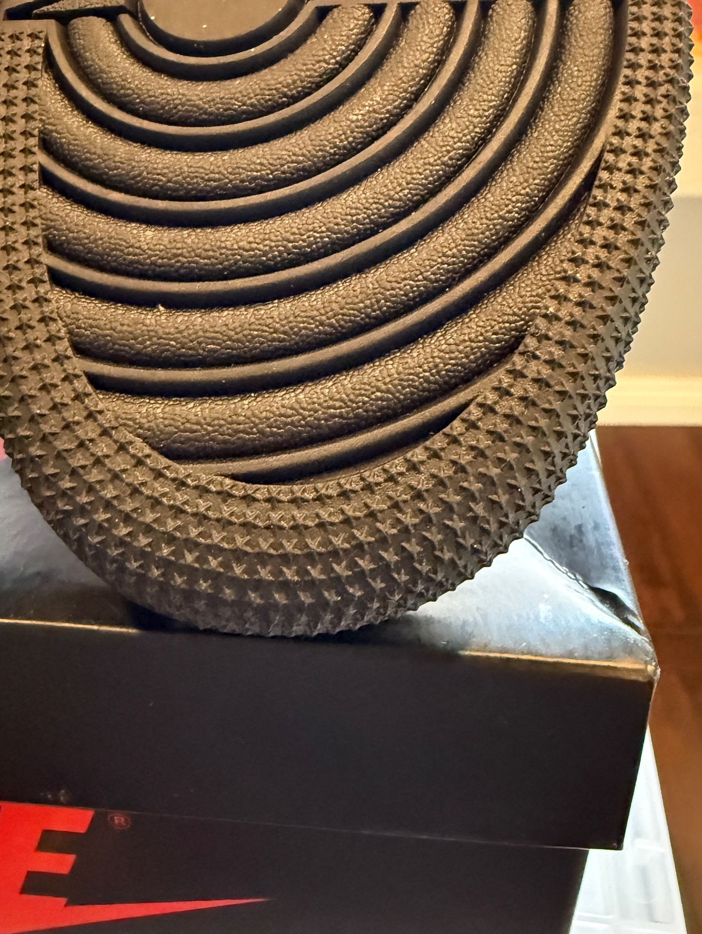 Jordan 1 Retro OG High Dark Mocha Size 10.5 OG ALL