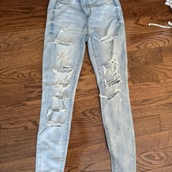 Women’s American Eagle Ripped Jeans