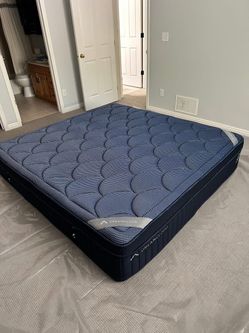 Dreamcloud Luxe Hybrid - King Mattress