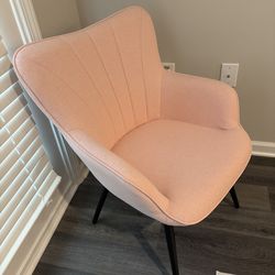 Accent room chair