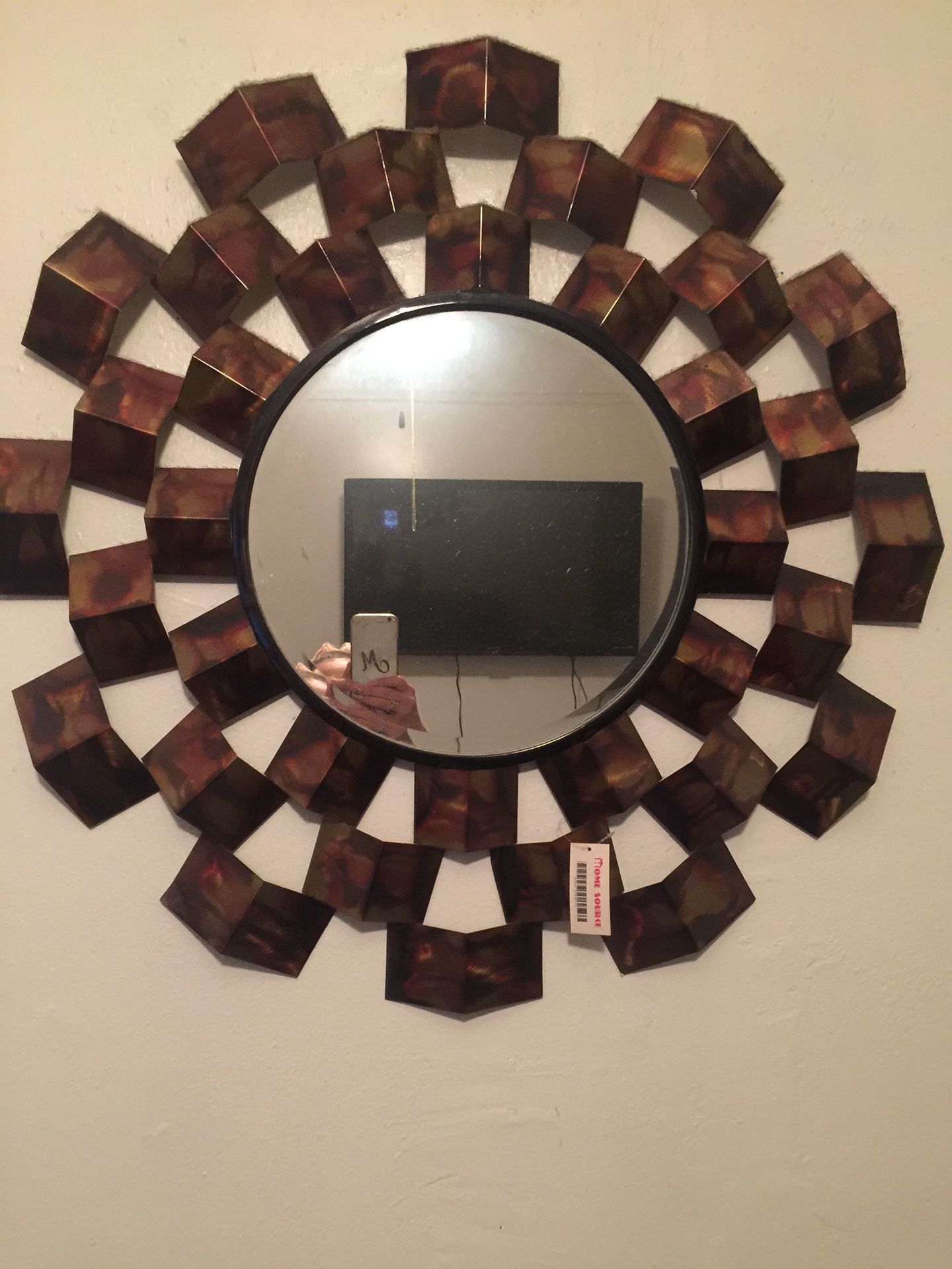 Wall mirror