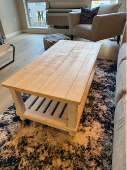 Coffee table and 2 matching side tables