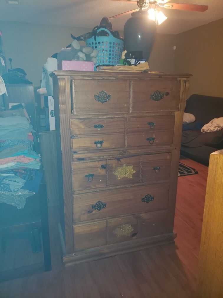 PRICE DROP......dresser 