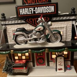 Department 56 Retired Harley Davidson Motorcycle Shop