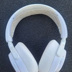 SteelSeries Arctis Nova Pro Wireless Headset