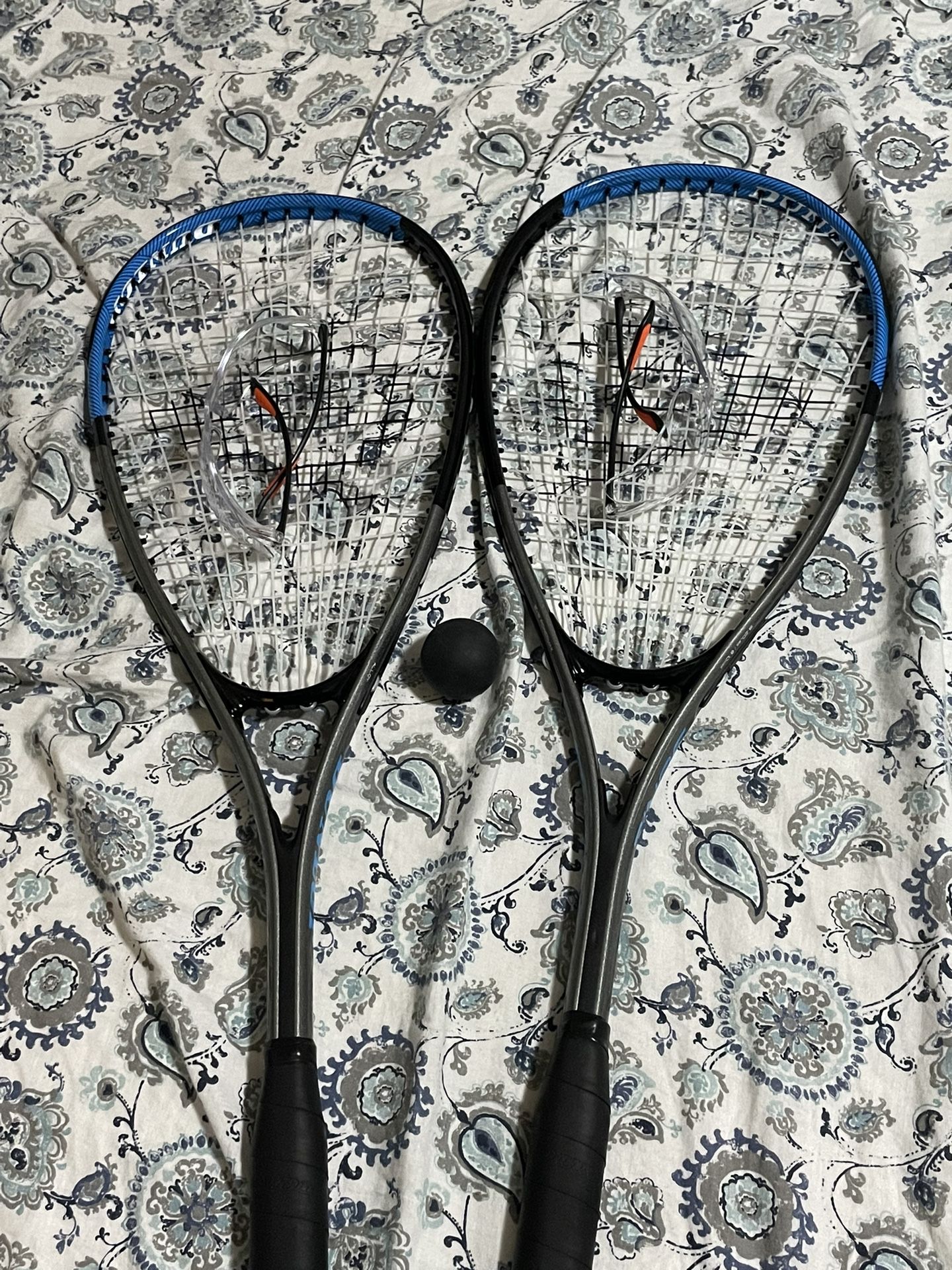 2 Squash Racquets Set Dunlop | Brand New Full Set | Includes Squash Balls and 2 Eyeguards And 2 Sunglasses