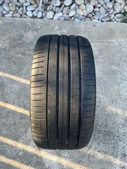 275/35/20  Pirelli P Zero Tire Run Flat