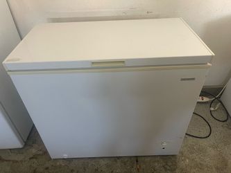 Insignia Chest Deep Freezer
