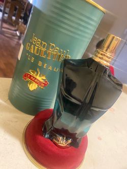 Men perfume