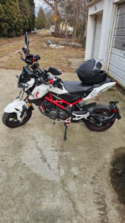 Almost new 1000 miles 135cc
